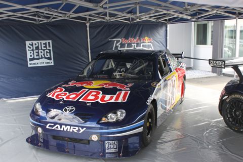 120603_Groeten_NASCAR-blauw